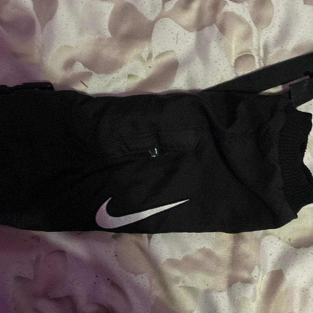 Nike hand warmer